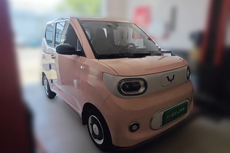 Used Wuling Hongguang MINIEV 2024 3rd Generation 215km Youth Edition Front Right 45 Deg