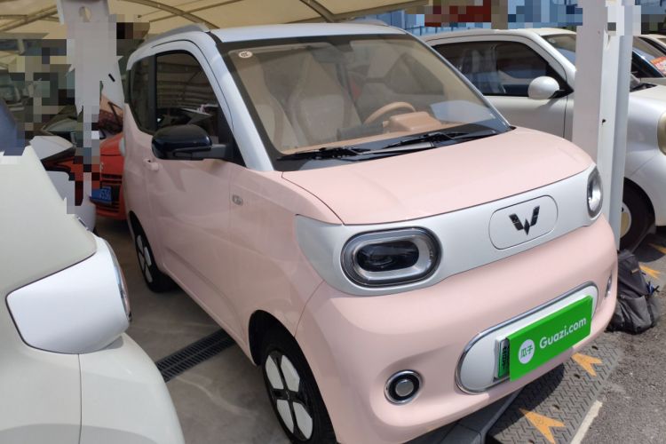 Used Wuling Hongguang MINIEV 2024 3rd Generation 215km Advanced Version Front Right 45 Deg
