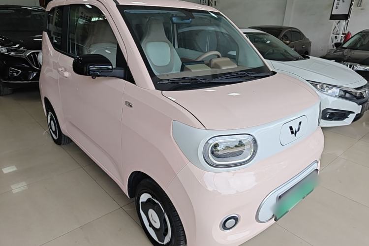 Used Wuling Hongguang MINIEV 2024 3rd Generation 215km Youth Edition Front Right 45 Deg