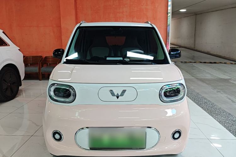 Used Wuling Hongguang MINIEV 2024 3rd Generation 215km Advanced Version Front