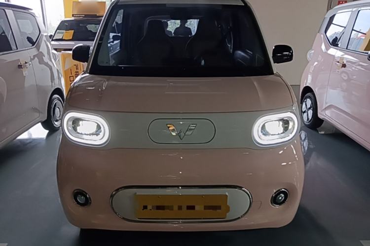 Used Wuling Hongguang MINIEV 2024 3rd Generation 215km Advanced Version Front