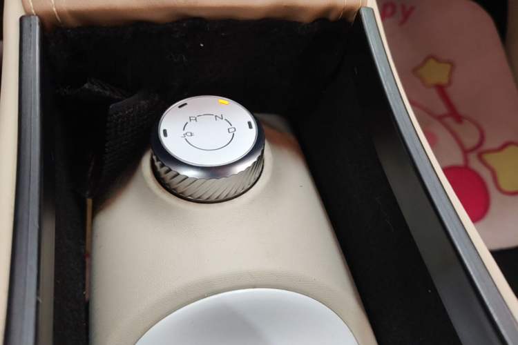 Used Wuling Hongguang MINIEV 2024 3rd Generation 215km Youth Edition Gear Lever