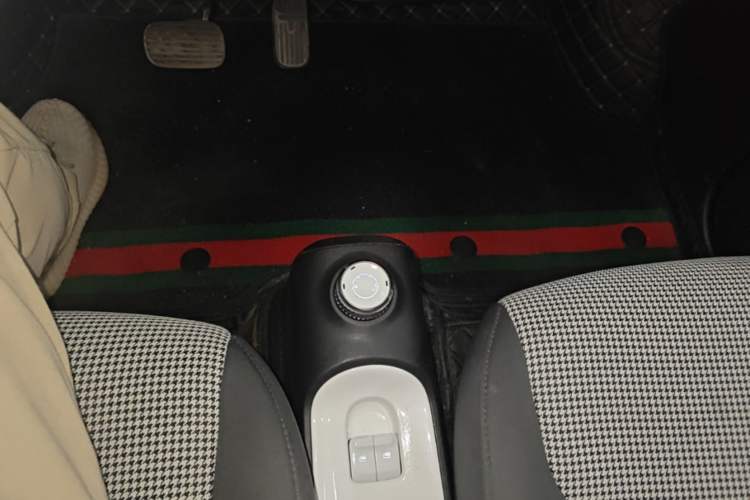 Used Wuling Hongguang MINIEV 2024 3rd Generation 215km Advanced Version Gear Lever