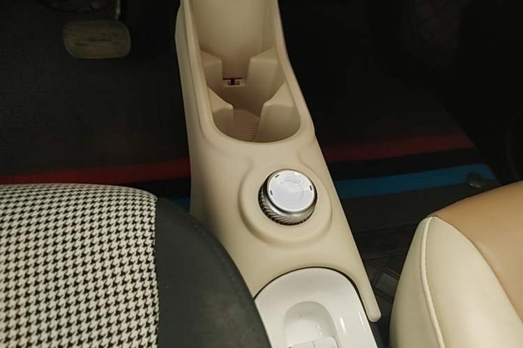 Used Wuling Hongguang MINIEV 2024 3rd Generation 215km Advanced Version Gear Lever