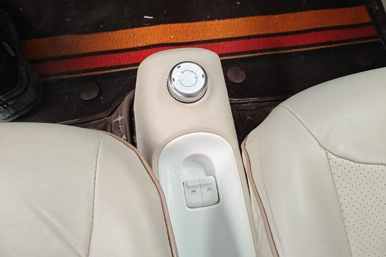 Used Wuling Hongguang MINIEV 2024 3rd Generation 215km Advanced Version Gear Lever