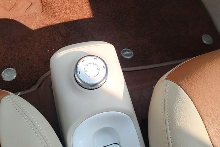 Used Wuling Hongguang MINIEV 2024 3rd Generation 215km Youth Edition Gear Lever