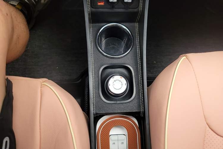 Used Wuling Hongguang MINIEV 2024 3rd Generation 215km Youth Edition Gear Lever