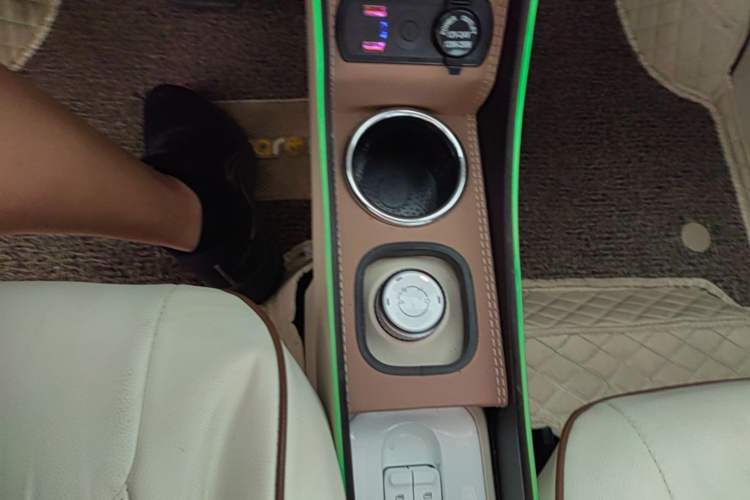 Used Wuling Hongguang MINIEV 2024 3rd Generation 215km Youth Edition Gear Lever