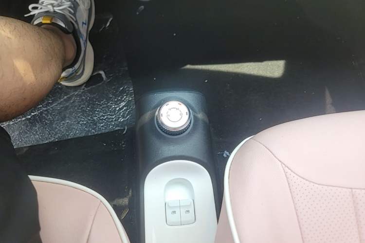 Used Wuling Hongguang MINIEV 2024 3rd Generation 215km Advanced Version Gear Lever