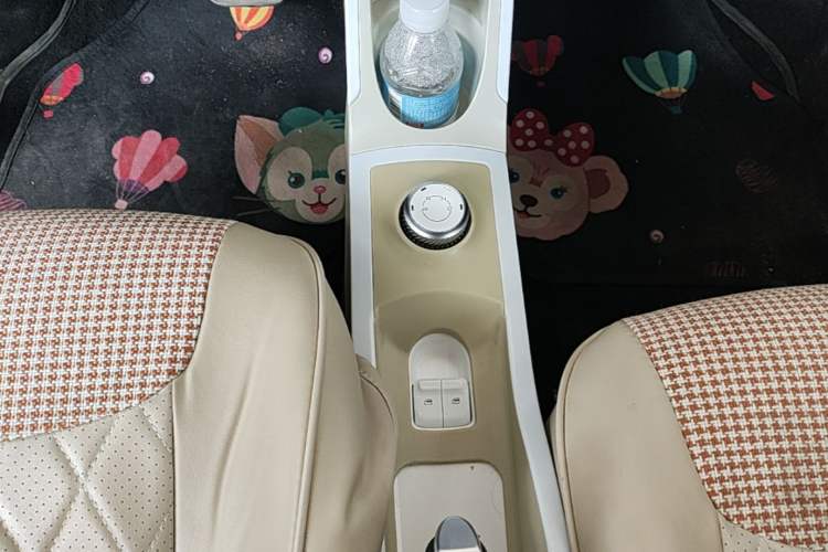 Used Wuling Hongguang MINIEV 2024 3rd Generation 215km Advanced Version Gear Lever
