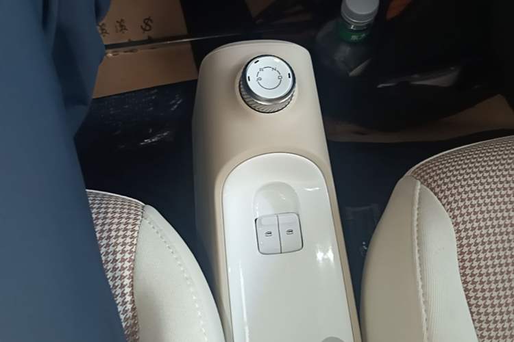 Used Wuling Hongguang MINIEV 2024 3rd Generation 215km Advanced Version Gear Lever