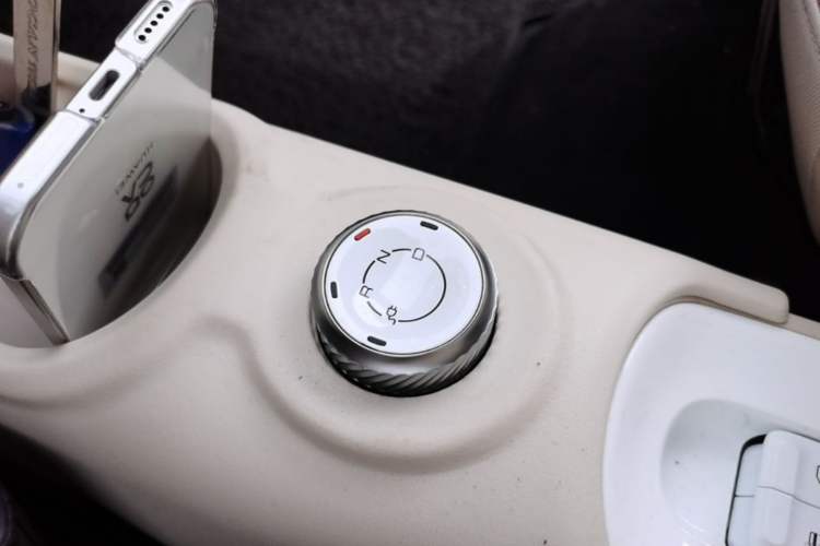 Used Wuling Hongguang MINIEV 2024 3rd Generation 215km Advanced Version Gear Lever