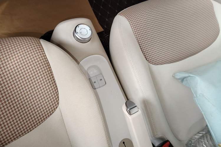 Used Wuling Hongguang MINIEV 2024 3rd Generation 215km Youth Edition Gear Lever