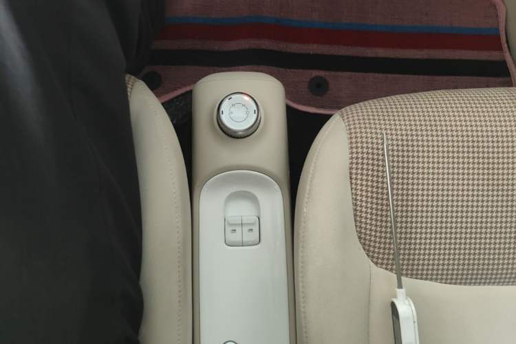 Used Wuling Hongguang MINIEV 2024 3rd Generation 215km Advanced Version Gear Lever