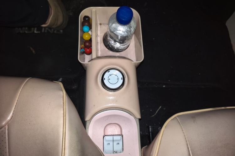 Used Wuling Hongguang MINIEV 2024 3rd Generation 170 km Gear Lever