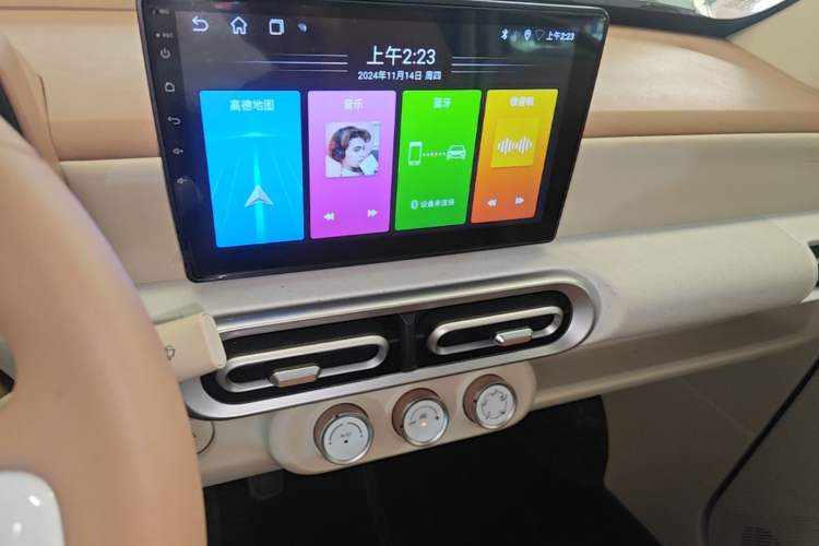 Used Wuling Hongguang MINIEV 2024 3rd Generation 215km Youth Edition Audio And AC Panel