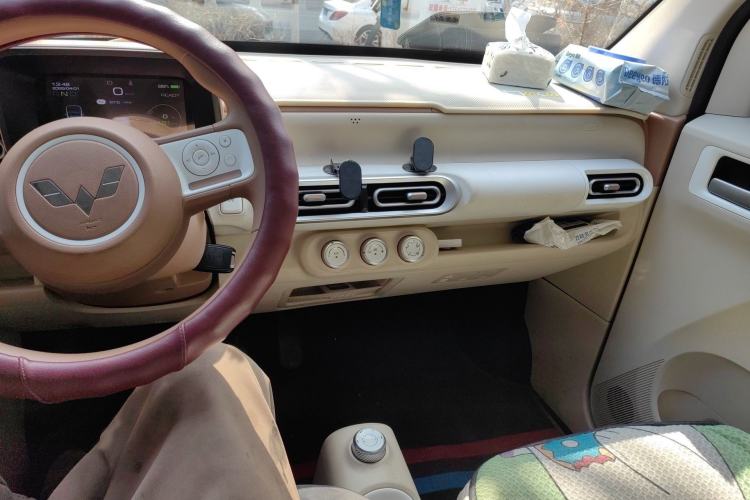 Used Wuling Hongguang MINIEV 2024 3rd Generation 215km Youth Edition Audio And AC Panel
