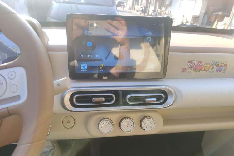 Used Wuling Hongguang MINIEV 2024 3rd Generation 215km Youth Edition Audio And AC Panel