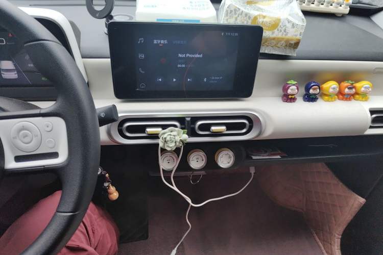 Used Wuling Hongguang MINIEV 2024 3rd Generation 215km Advanced Version Audio And AC Panel