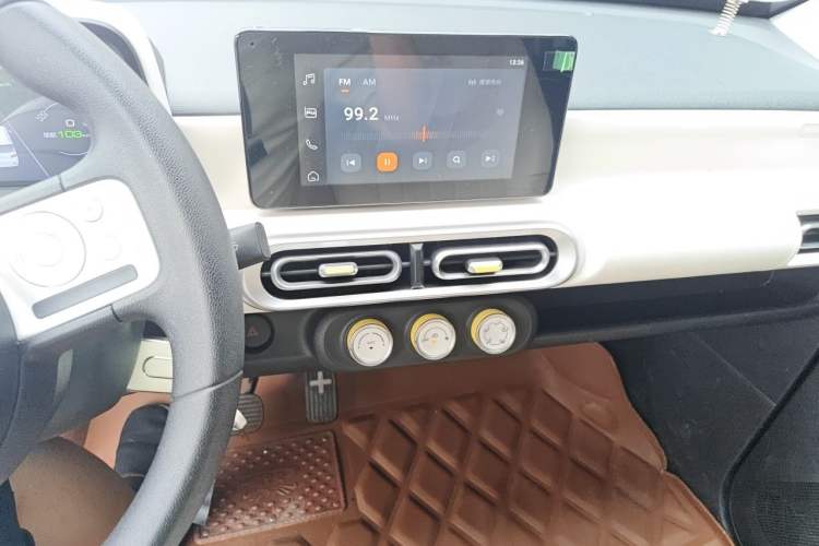 Used Wuling Hongguang MINIEV 2024 3rd Generation 170 km Audio And AC Panel