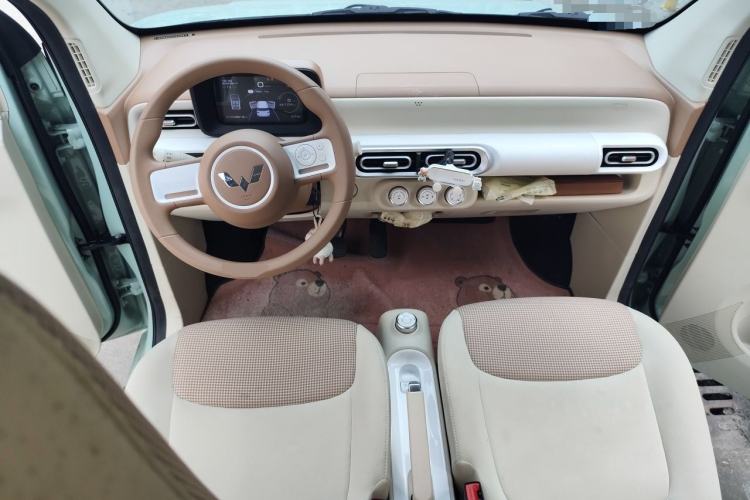 Used Wuling Hongguang MINIEV 2024 3rd Generation 215km Youth Edition Center Console