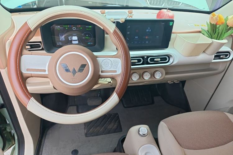Used Wuling Hongguang MINIEV 2024 3rd Generation 215km Advanced Version Center Console