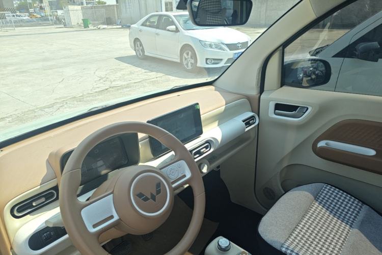 Used Wuling Hongguang MINIEV 2024 3rd Generation 215km Advanced Version Center Console