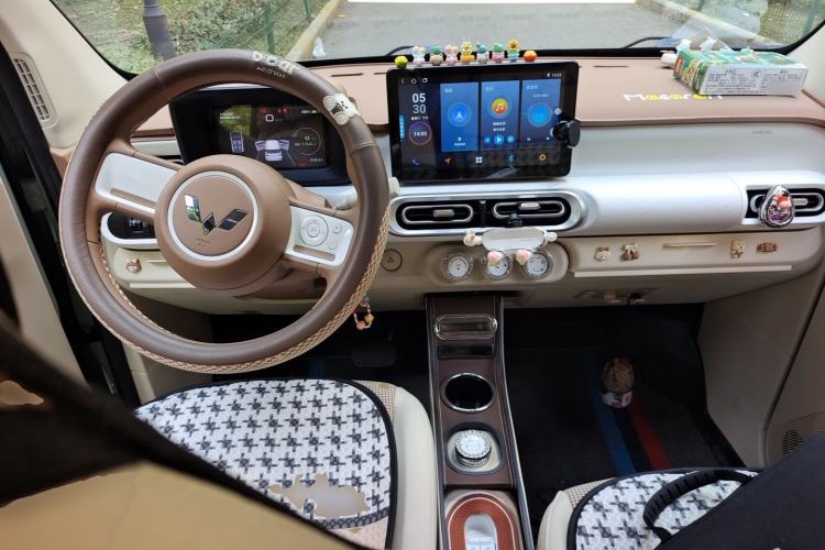 Used Wuling Hongguang MINIEV 2024 3rd Generation 215km Youth Edition Center Console