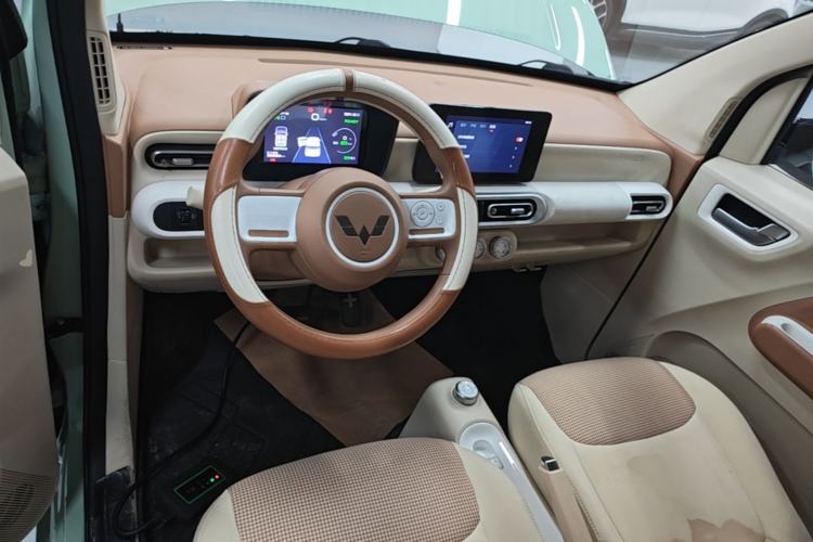 Used Wuling Hongguang MINIEV 2024 3rd Generation 215km Advanced Version Center Console