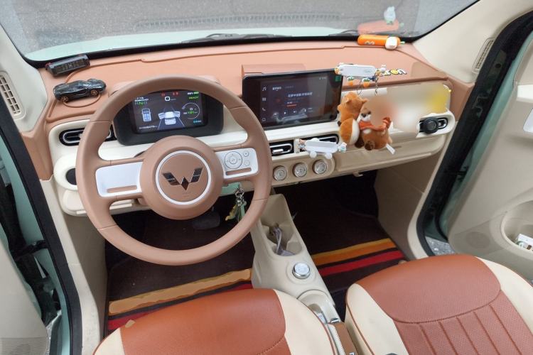 Used Wuling Hongguang MINIEV 2024 3rd Generation 215km Advanced Version Center Console