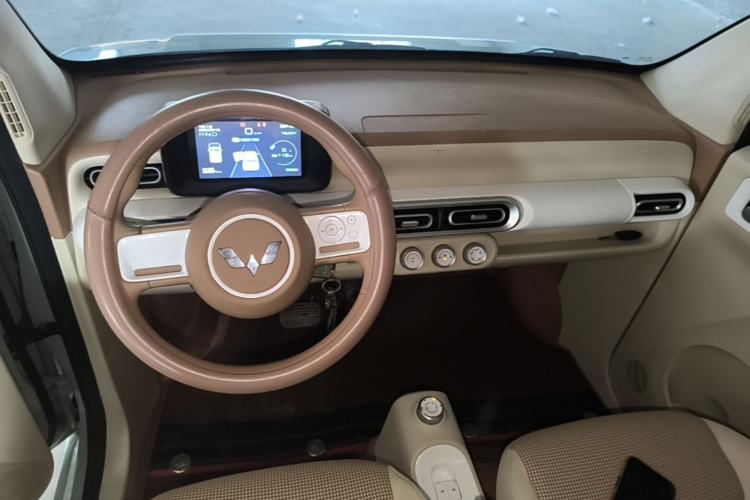 Used Wuling Hongguang MINIEV 2024 3rd Generation 215km Youth Edition Center Console