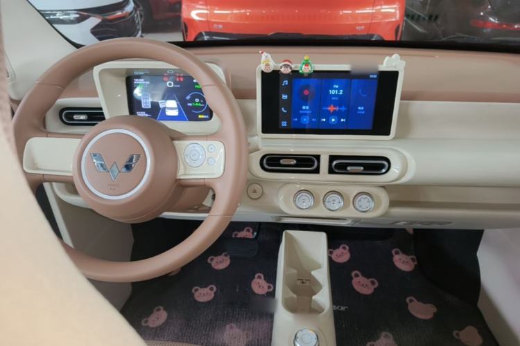 Used Wuling Hongguang MINIEV 2024 3rd Generation 215km Advanced Version Center Console