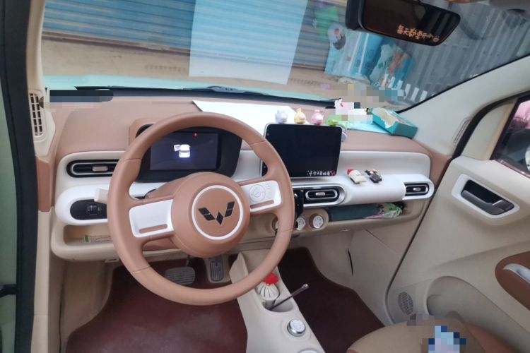 Used Wuling Hongguang MINIEV 2024 3rd Generation 215km Youth Edition Center Console