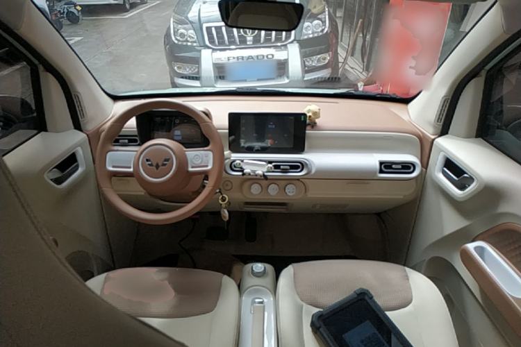 Used Wuling Hongguang MINIEV 2024 3rd Generation 215km Advanced Version Center Console