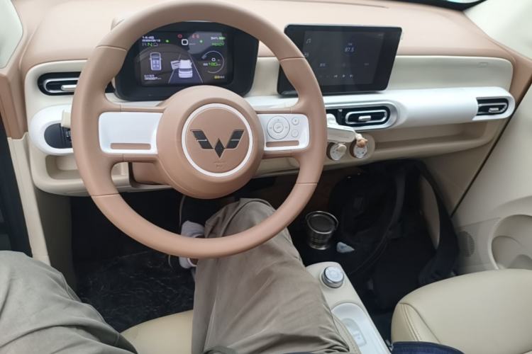 Used Wuling Hongguang MINIEV 2024 3rd Generation 215km Advanced Version Center Console