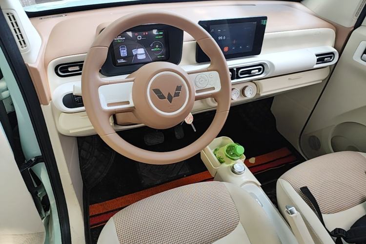 Used Wuling Hongguang MINIEV 2024 3rd Generation 215km Advanced Version Center Console