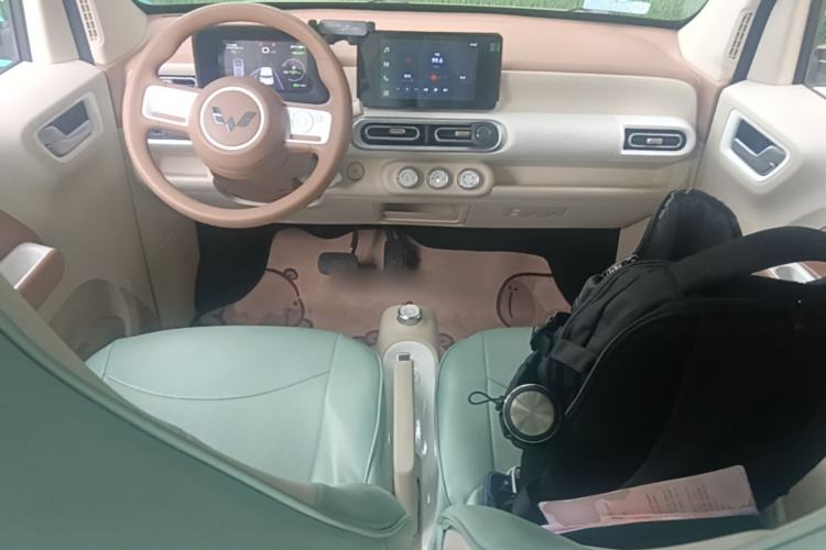 Used Wuling Hongguang MINIEV 2024 3rd Generation 215km Advanced Version Center Console
