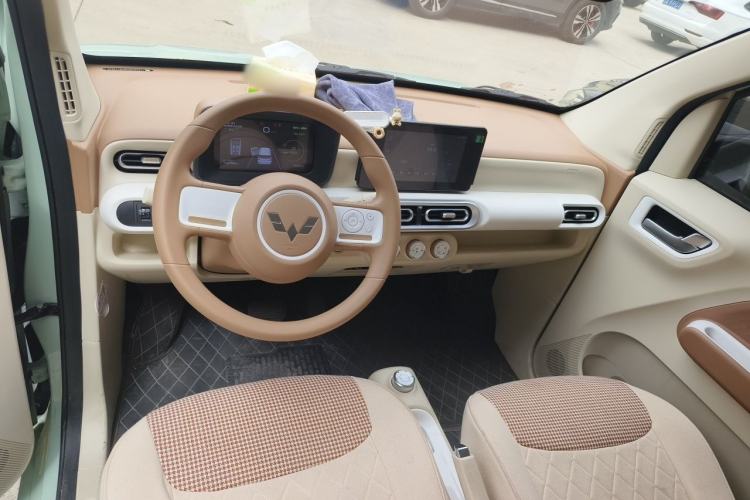 Used Wuling Hongguang MINIEV 2024 3rd Generation 215km Advanced Version Center Console