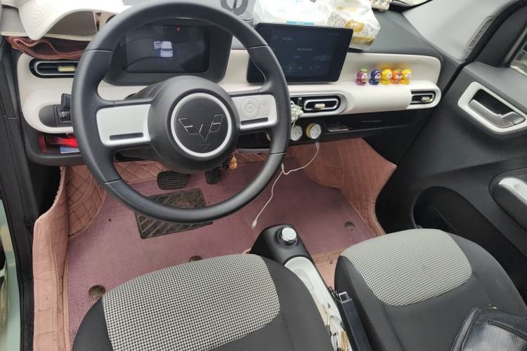 Used Wuling Hongguang MINIEV 2024 3rd Generation 215km Advanced Version Center Console