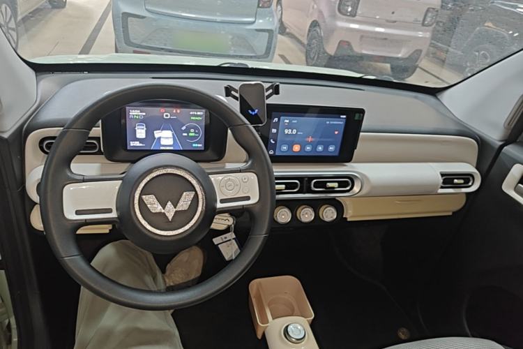 Used Wuling Hongguang MINIEV 2024 3rd Generation 215km Advanced Version Center Console