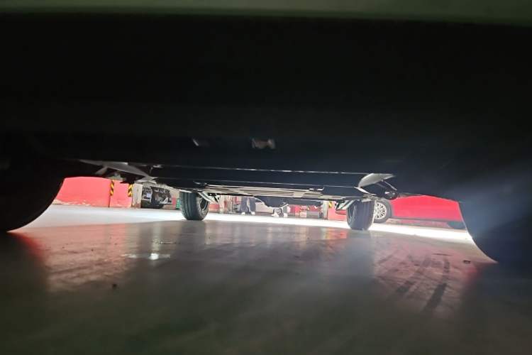 Used Wuling Hongguang MINIEV 2024 3rd Generation 215km Advanced Version Chassis Front