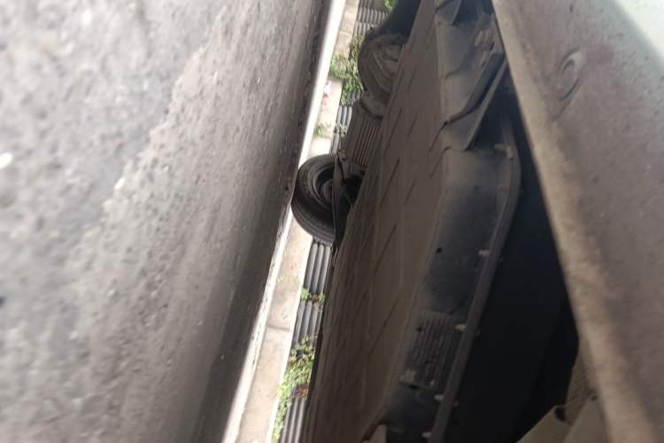 Used Wuling Hongguang MINIEV 2024 3rd Generation 215km Advanced Version Chassis Front Right