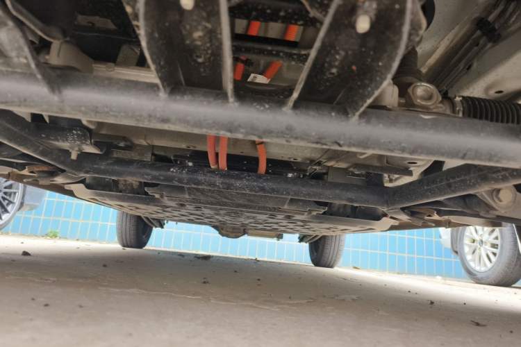 Used Wuling Hongguang MINIEV 2024 3rd Generation 215km Advanced Version Chassis Front