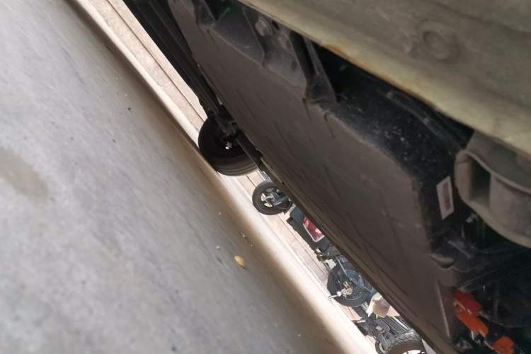 Used Wuling Hongguang MINIEV 2024 3rd Generation 215km Youth Edition Chassis Rear Left