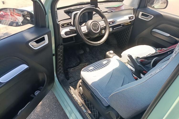 Used Wuling Hongguang MINIEV 2024 3rd Generation 215km Youth Edition Driver Seat