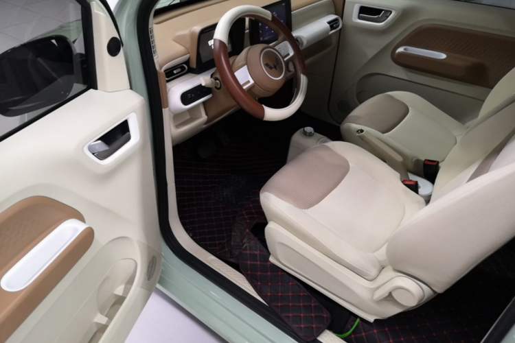 Used Wuling Hongguang MINIEV 2024 3rd Generation 215km Youth Edition Driver Seat