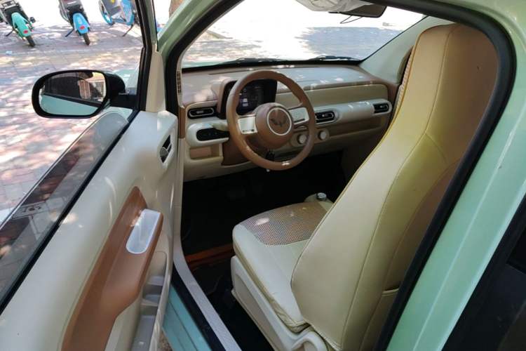 Used Wuling Hongguang MINIEV 2024 3rd Generation 215km Youth Edition Driver Seat