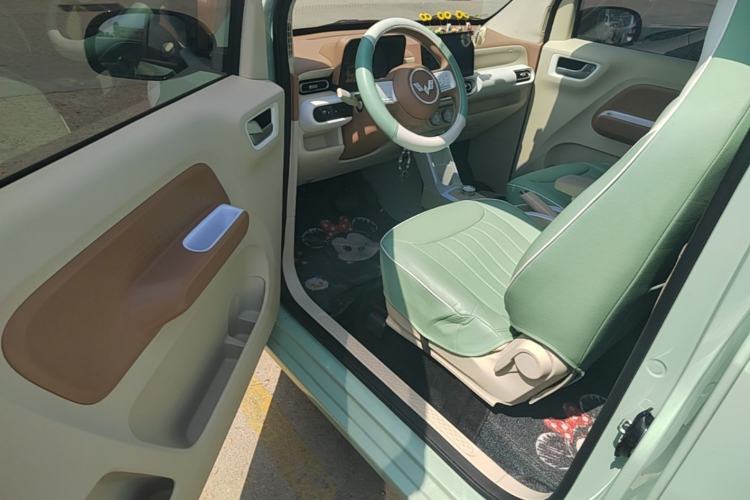 Used Wuling Hongguang MINIEV 2024 3rd Generation 215km Youth Edition Driver Seat