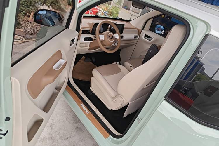 Used Wuling Hongguang MINIEV 2024 3rd Generation 215km Advanced Version Driver Seat