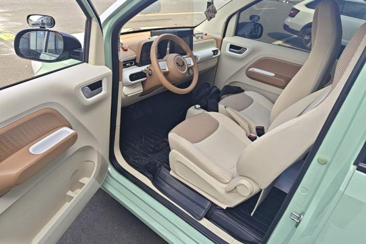 Used Wuling Hongguang MINIEV 2024 3rd Generation 215km Advanced Version Driver Seat